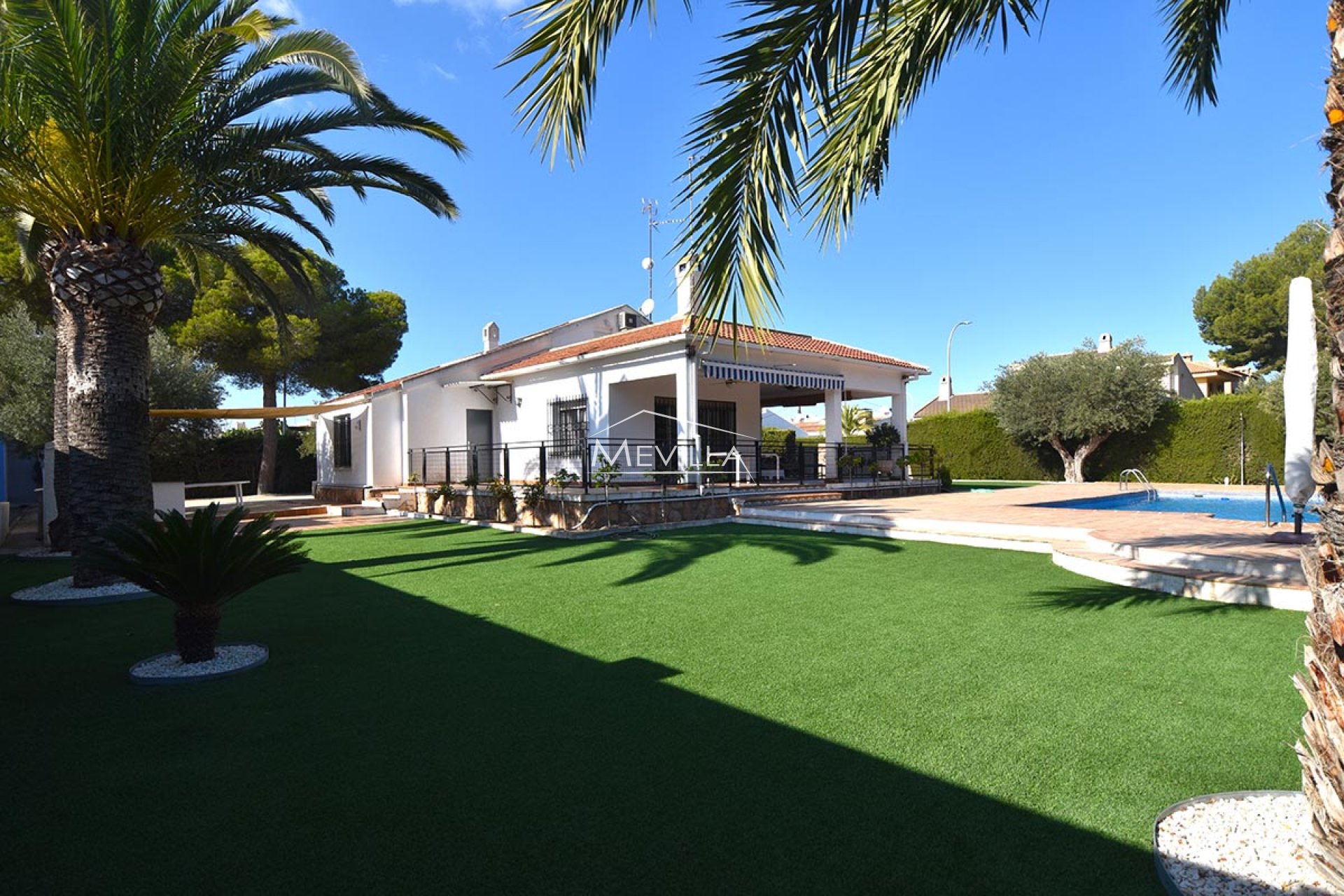 Reventes - Villa - Orihuela Costa - Campoamor