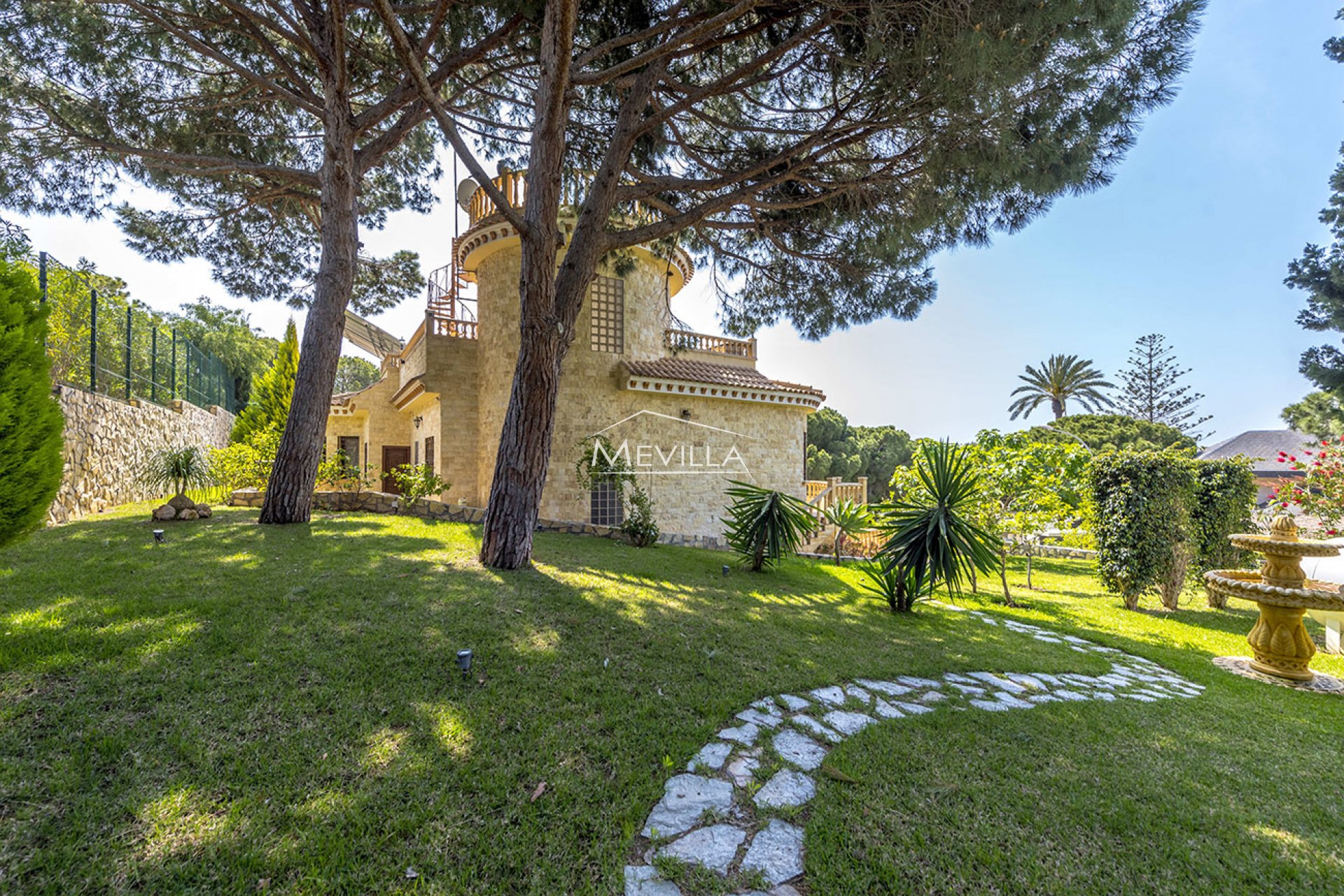 Reventes - Villa - Orihuela Costa - Campoamor