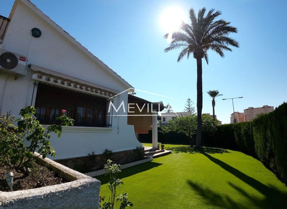 Reventes - Villa - Orihuela Costa - Campoamor