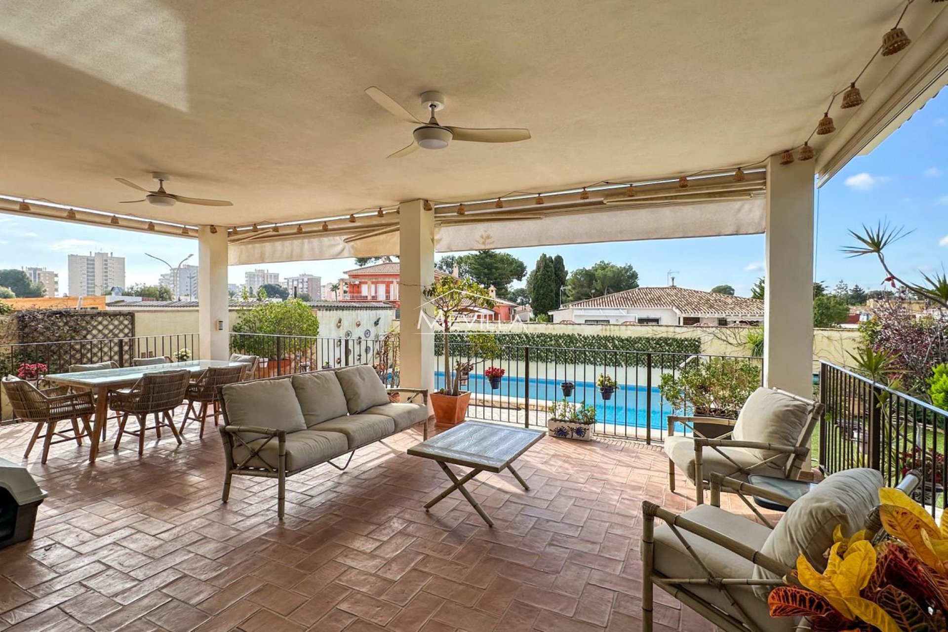Reventes - Villa - Orihuela Costa - Campoamor