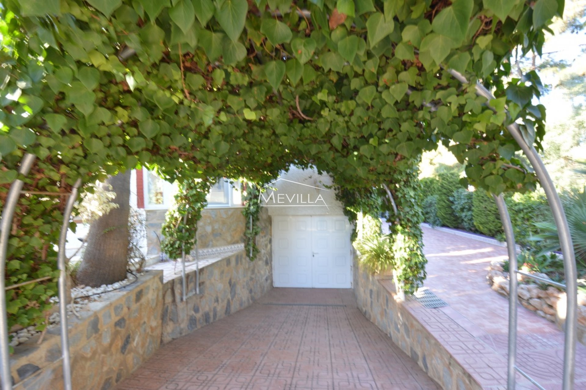 Reventes - Villa - Orihuela Costa - La Zenia