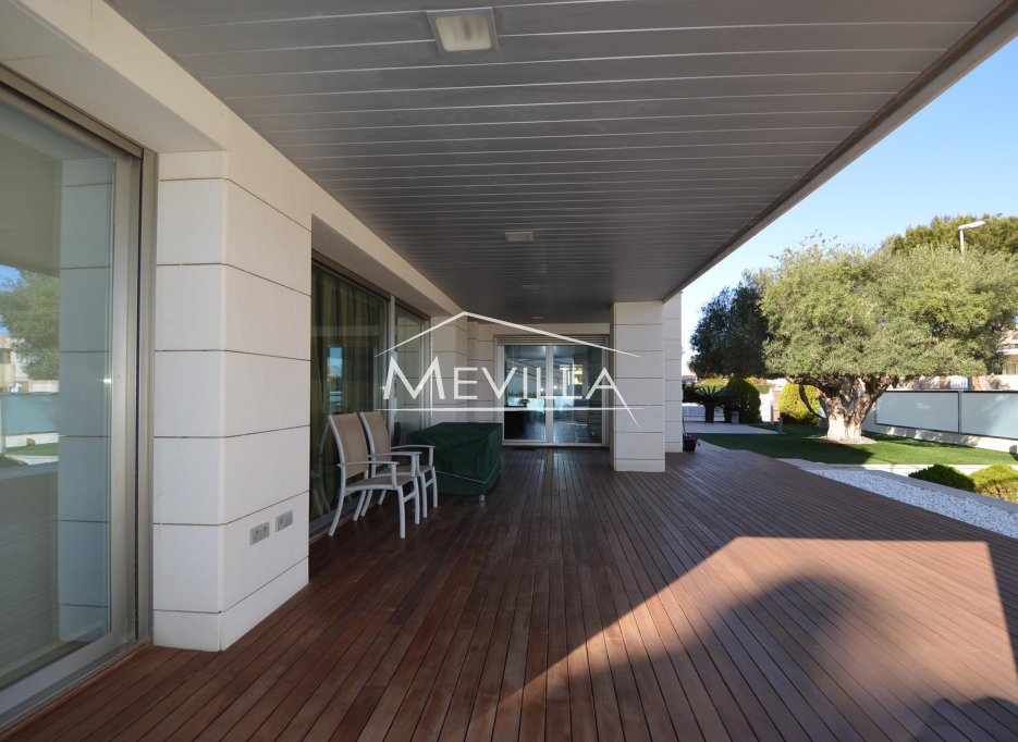 Reventes - Villa - Orihuela Costa - La Zenia