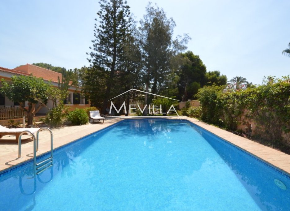 Reventes - Villa - Orihuela Costa - La Zenia