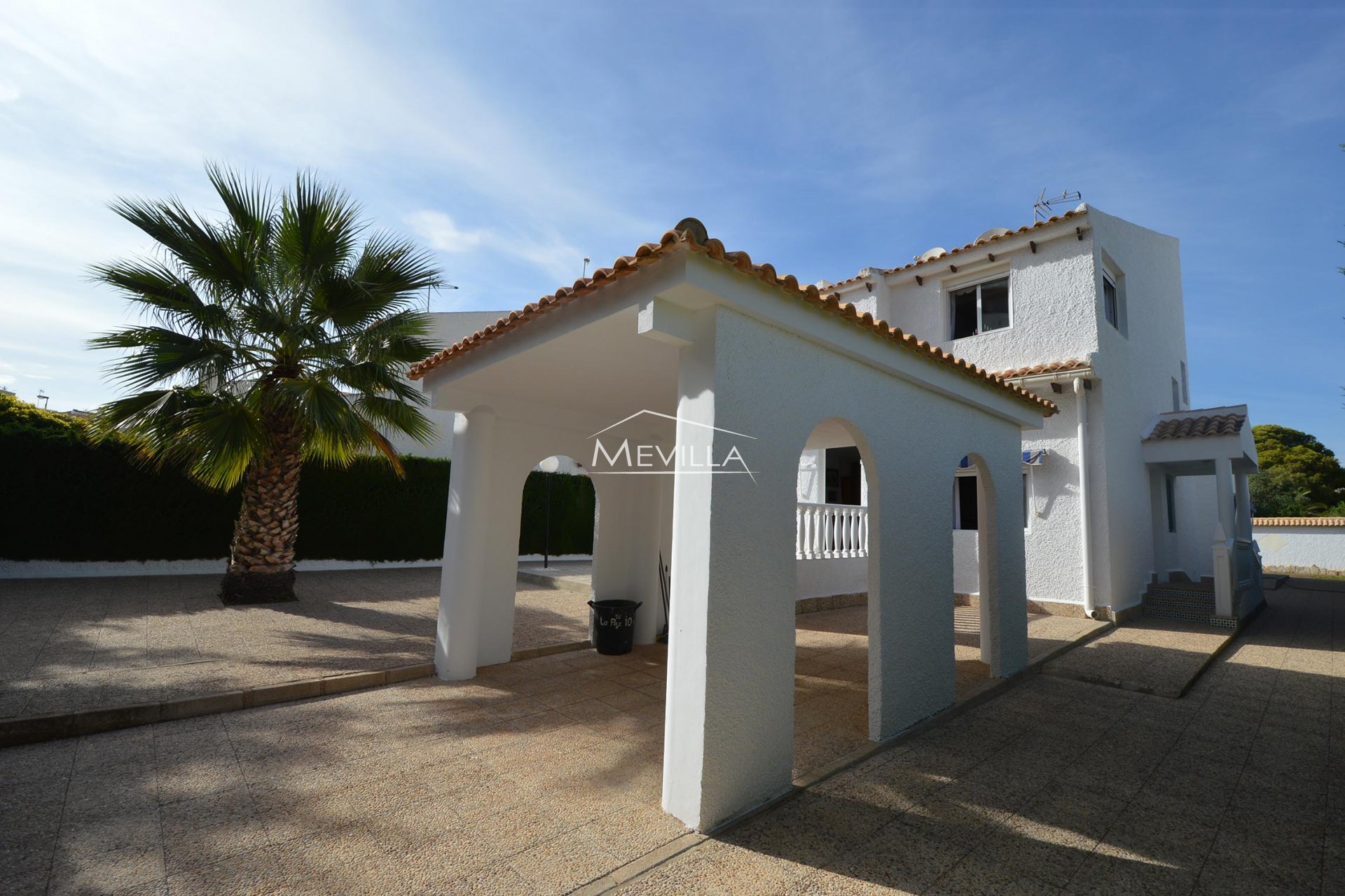 Reventes - Villa - Orihuela Costa - La Zenia