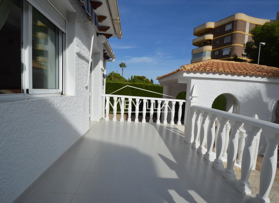 Reventes - Villa - Orihuela Costa - La Zenia