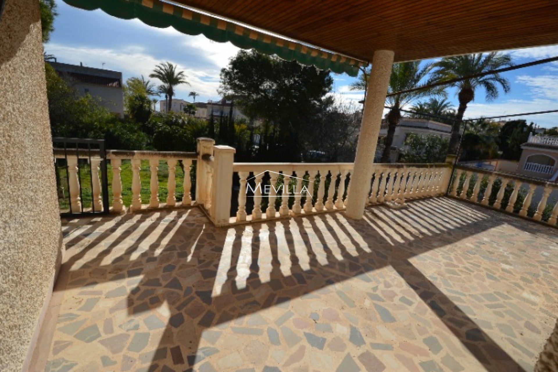 Reventes - Villa - Orihuela Costa - La Zenia