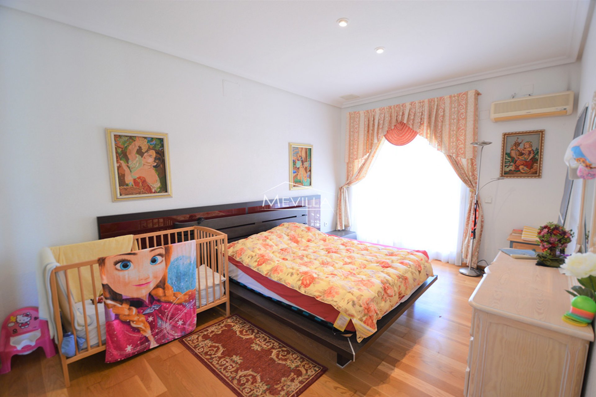 Reventes - Villa - Orihuela Costa - La Zenia