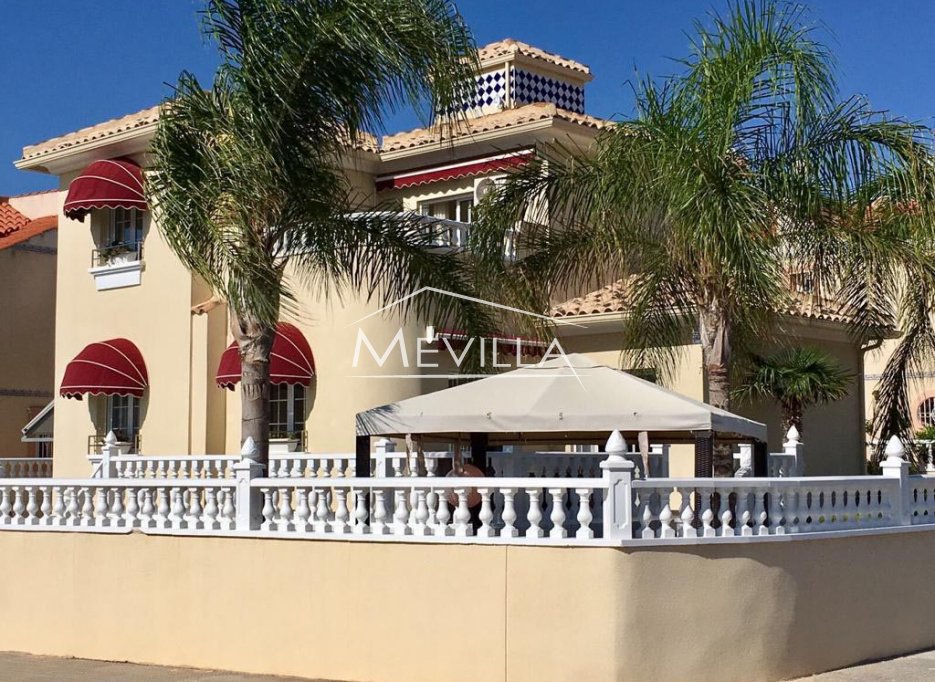 Reventes - Villa - Orihuela Costa - La Zenia