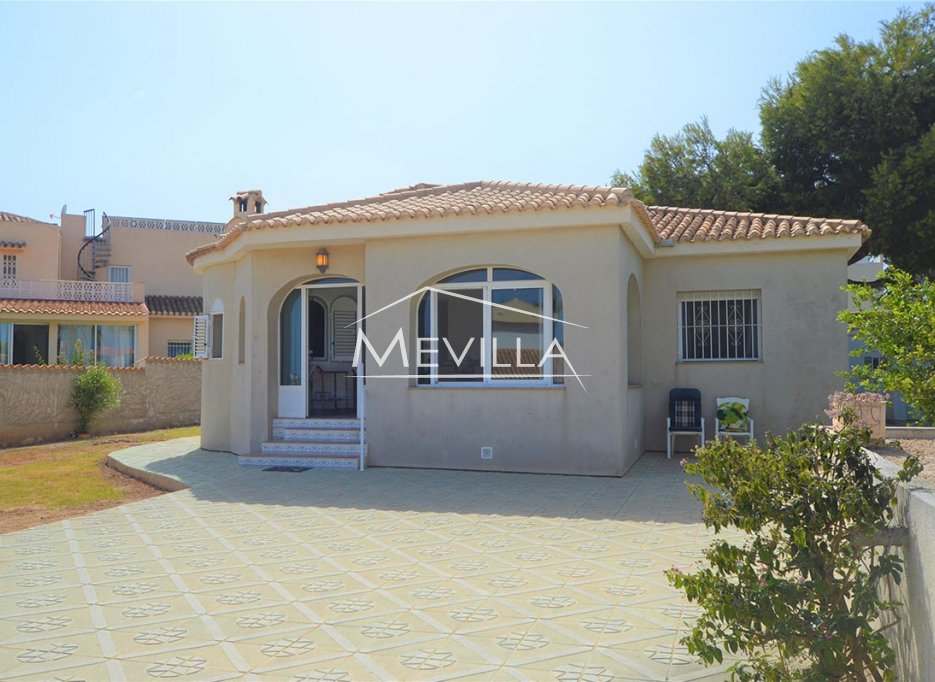 Reventes - Villa - Orihuela Costa - La Zenia