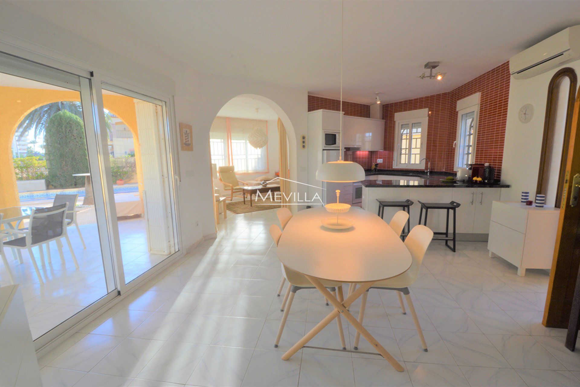 Reventes - Villa - Orihuela Costa - La Zenia