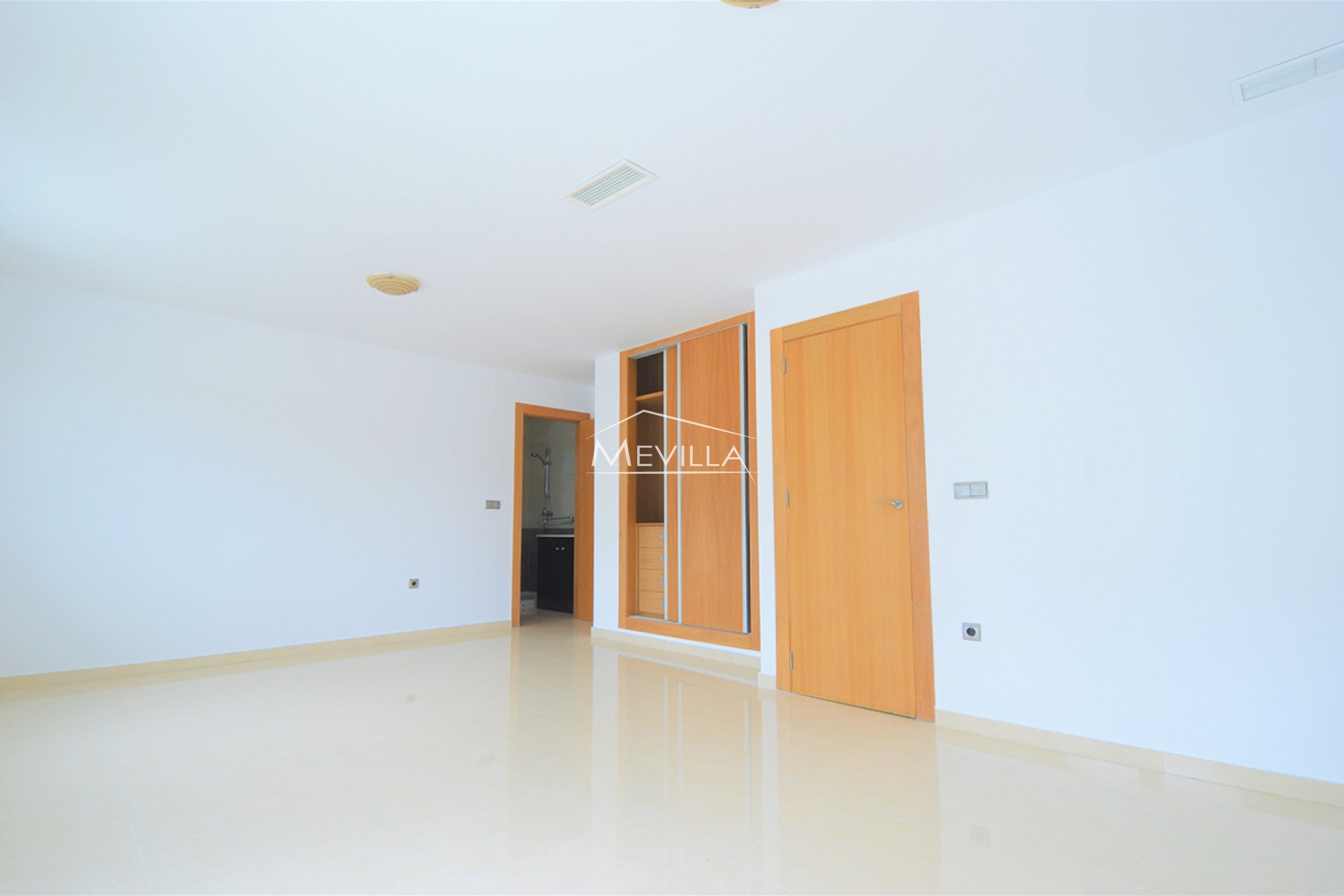 Reventes - Villa - Orihuela Costa - La Zenia