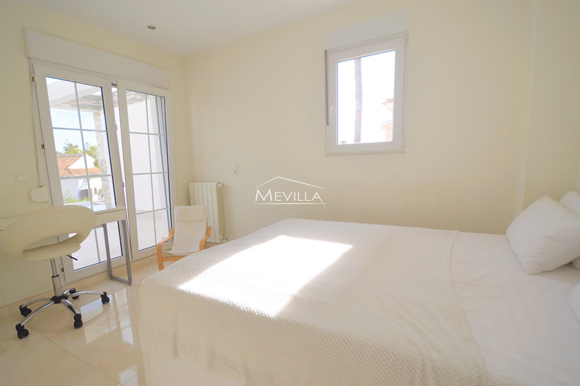 Reventes - Villa - Orihuela Costa - La Zenia