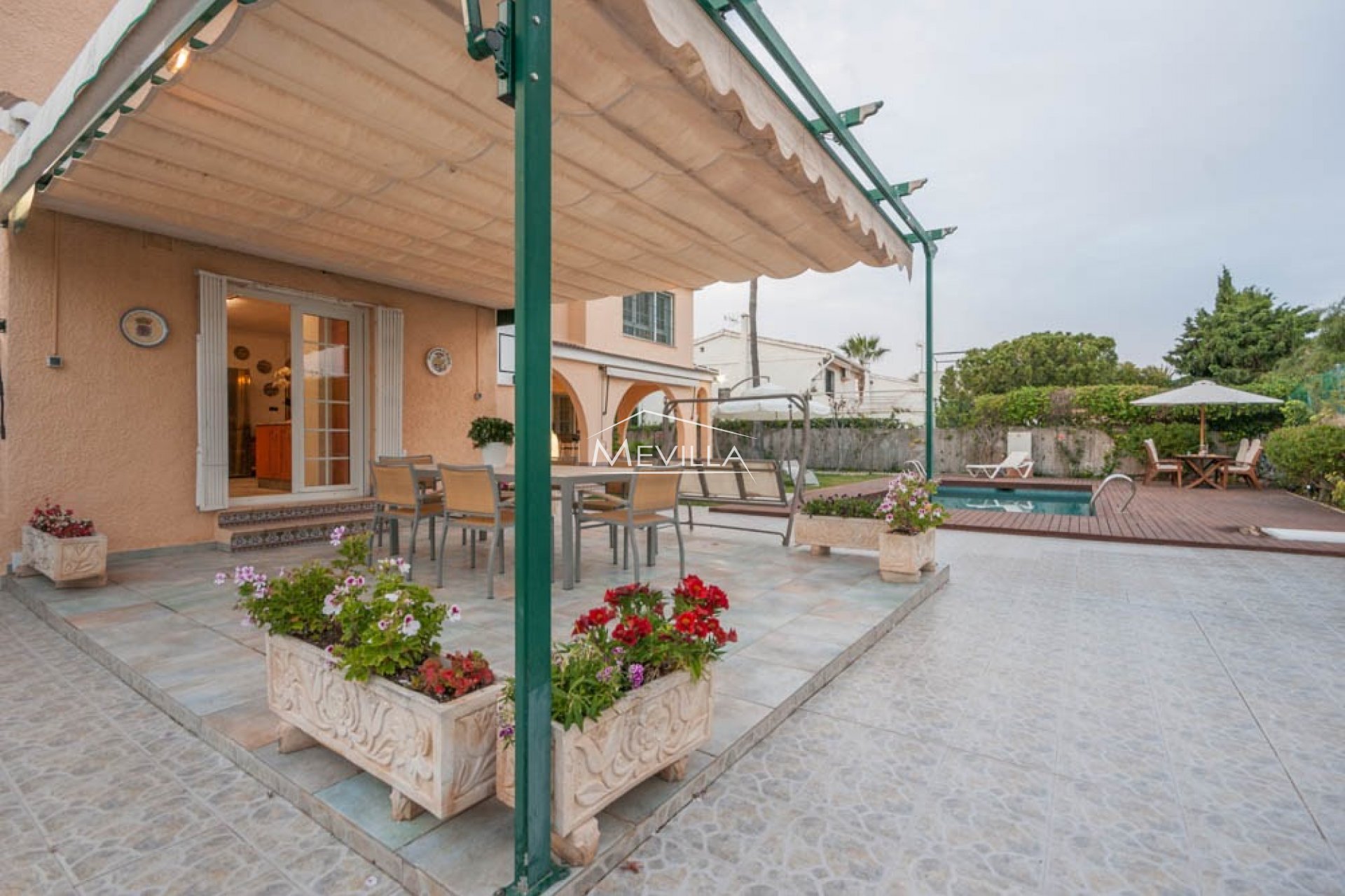 Reventes - Villa - Orihuela Costa - La Zenia