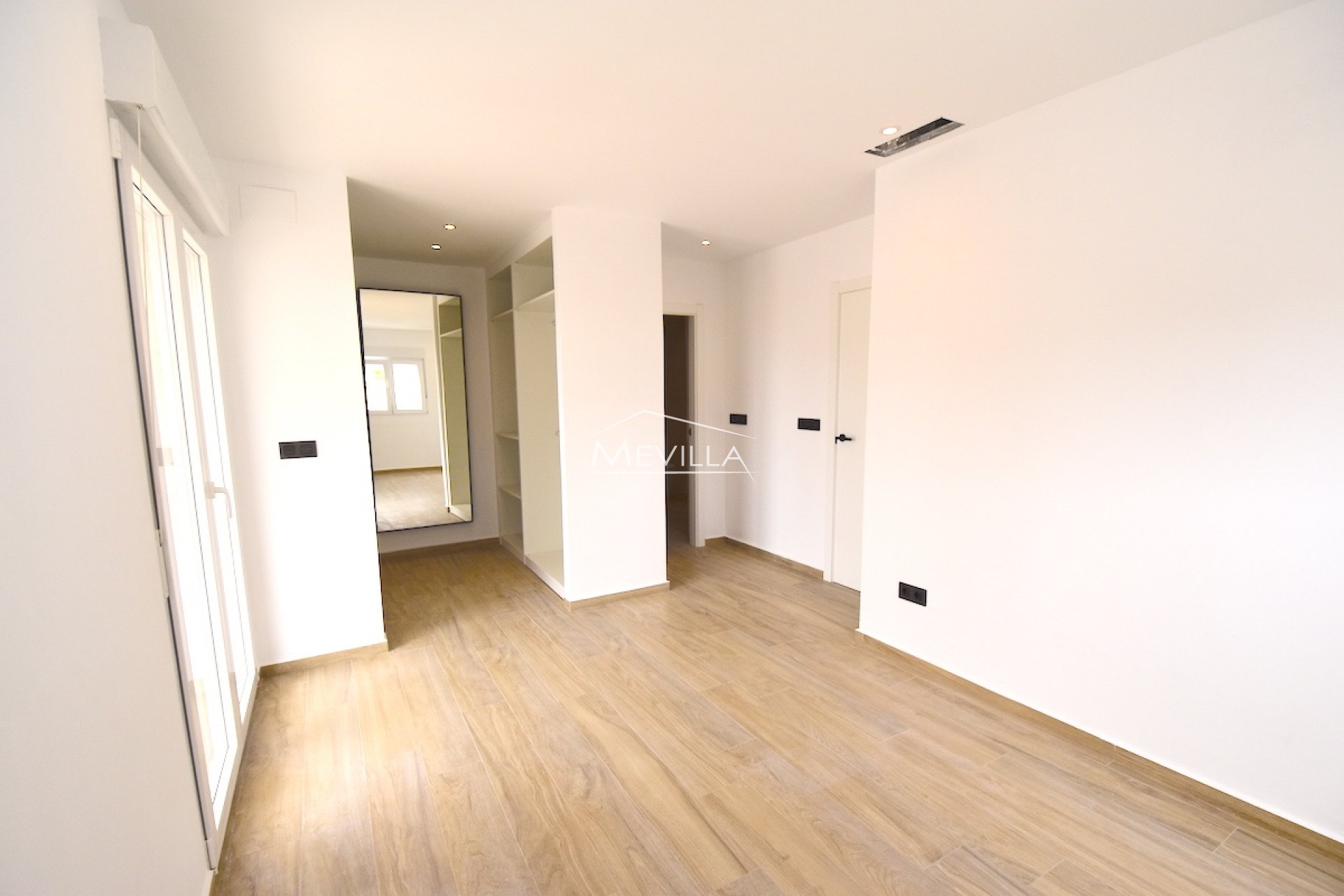 Reventes - Villa - Orihuela Costa - La Zenia