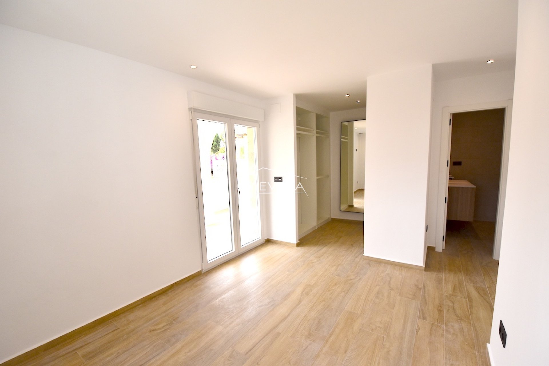 Reventes - Villa - Orihuela Costa - La Zenia