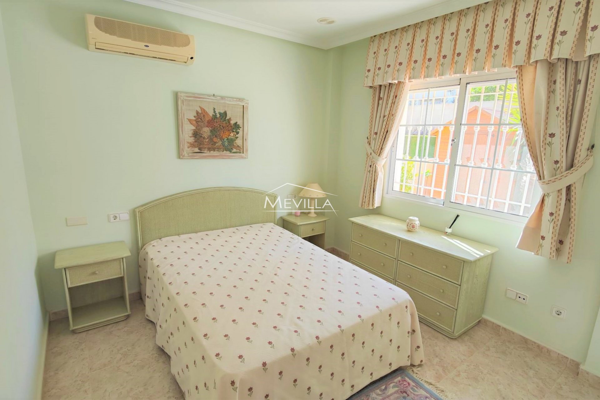 Reventes - Villa - Orihuela Costa - La Zenia