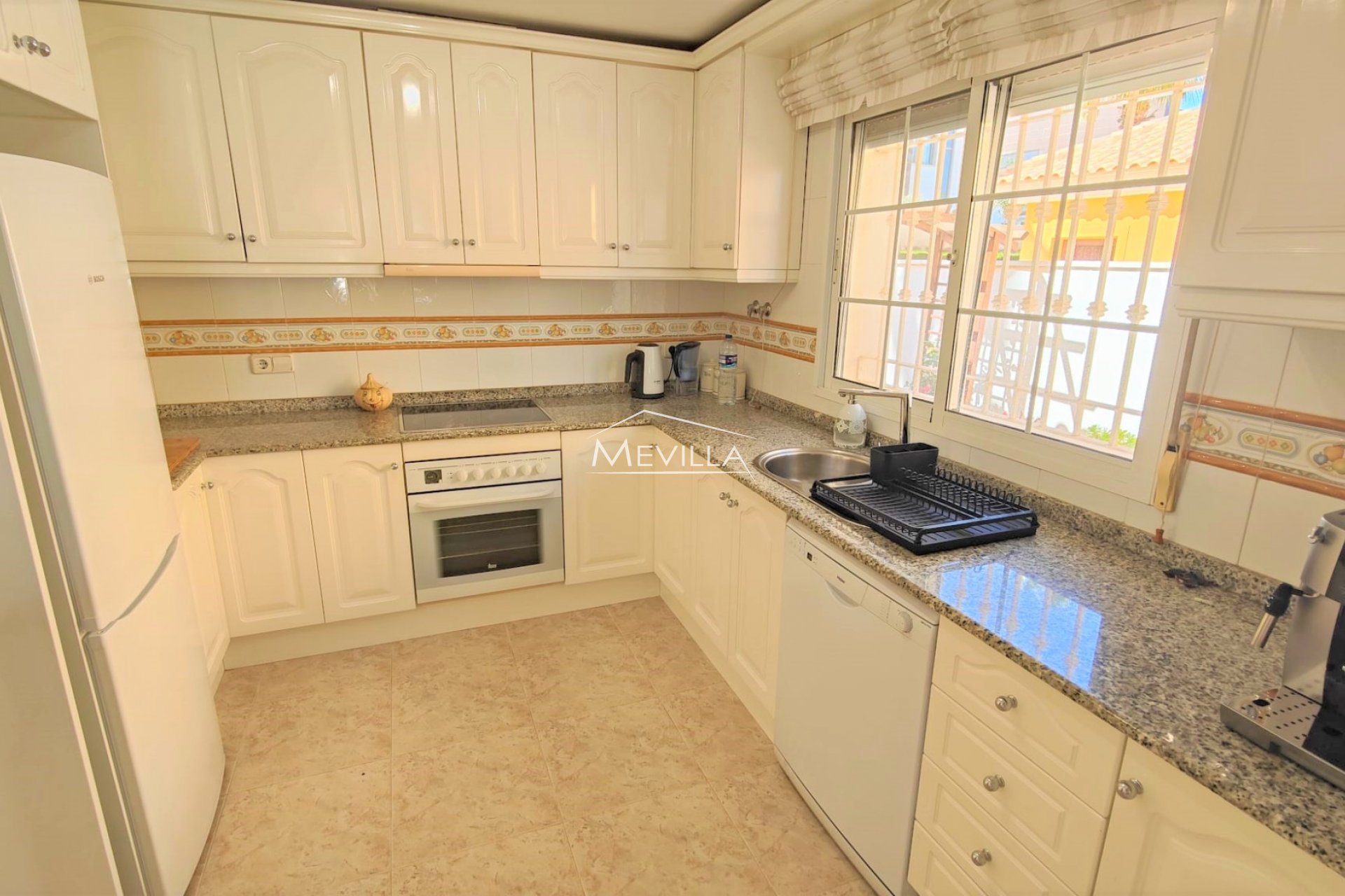 Reventes - Villa - Orihuela Costa - La Zenia