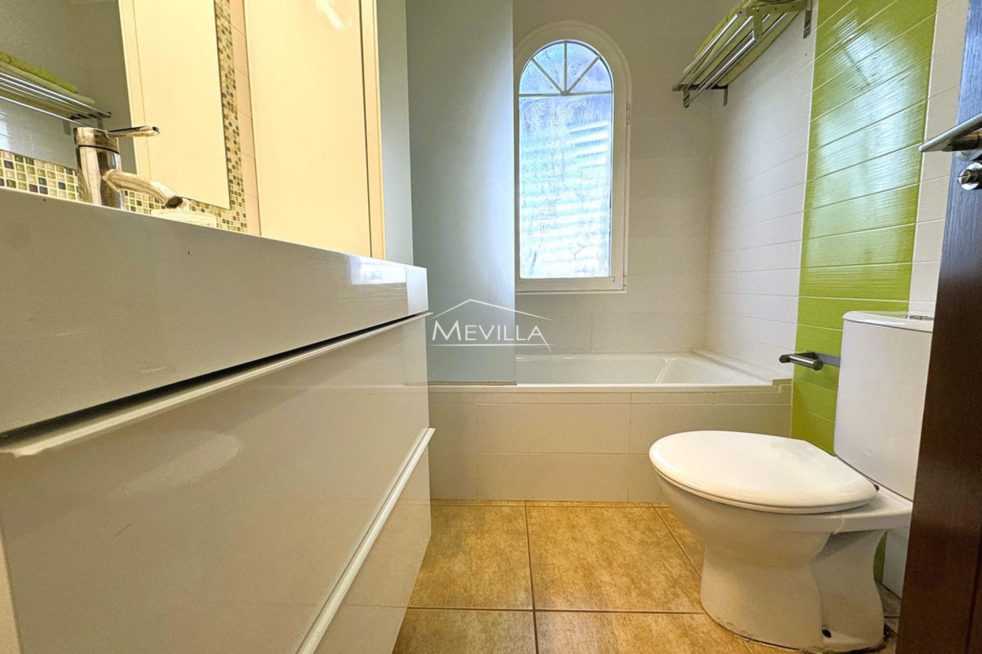 Reventes - Villa - Orihuela Costa - La Zenia