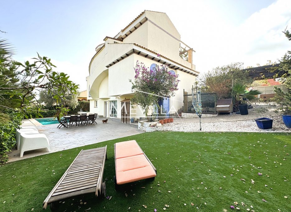 Reventes - Villa - Orihuela Costa - La Zenia