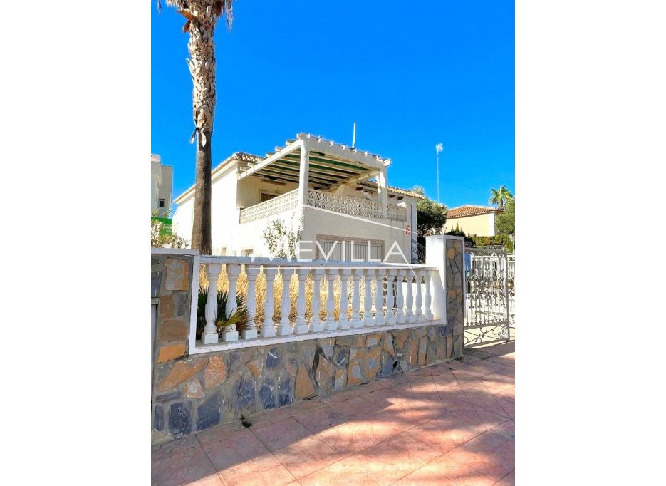 Reventes - Villa - Orihuela Costa - La Zenia