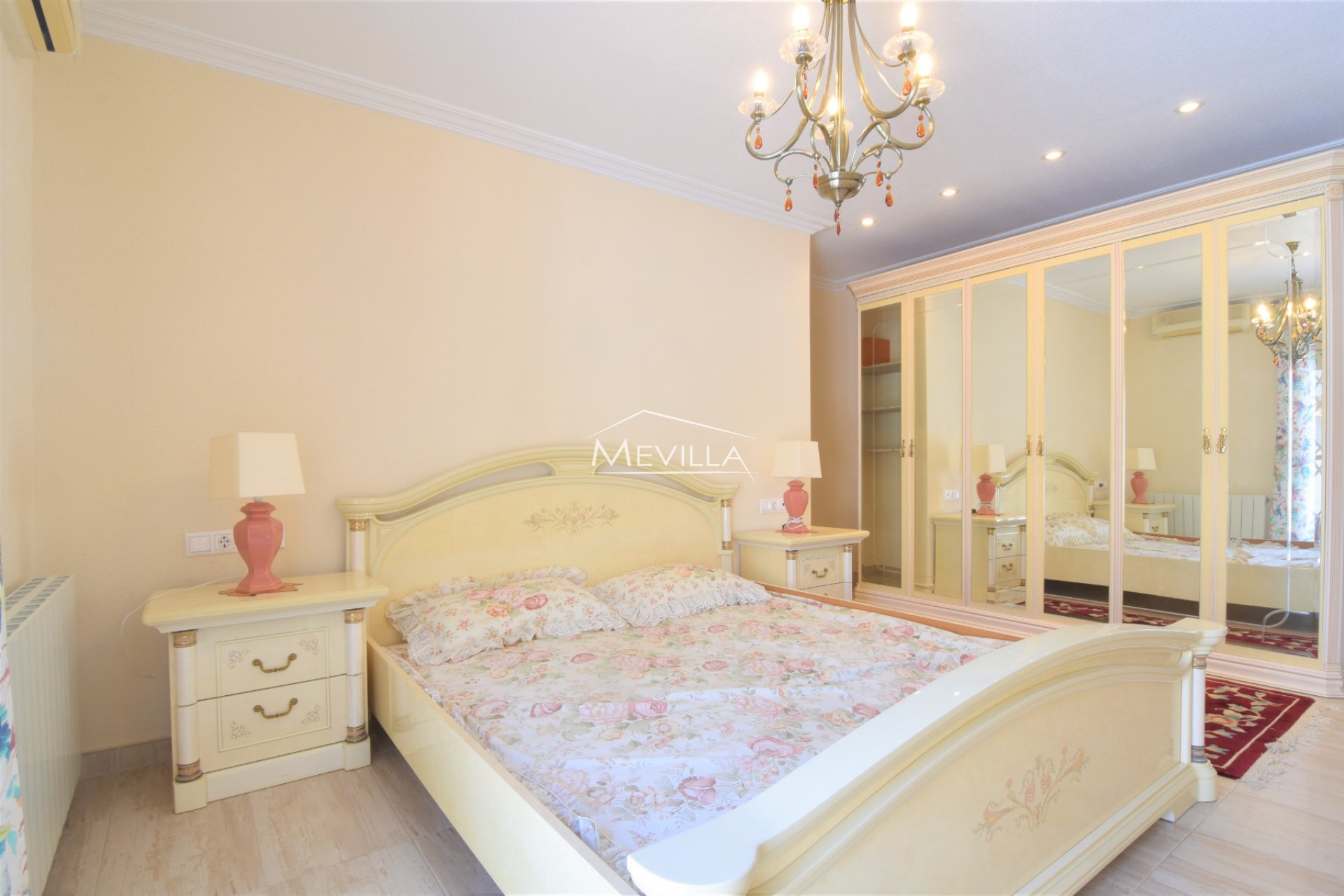 Reventes - Villa - Orihuela Costa - La Zenia