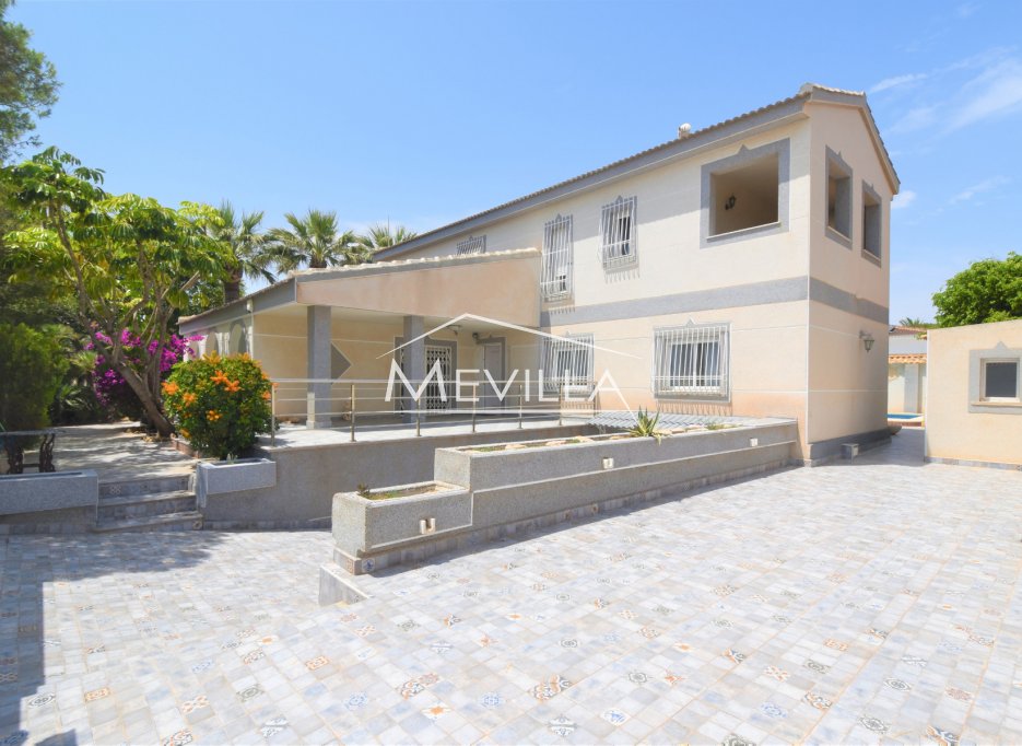 Reventes - Villa - Orihuela Costa - La Zenia