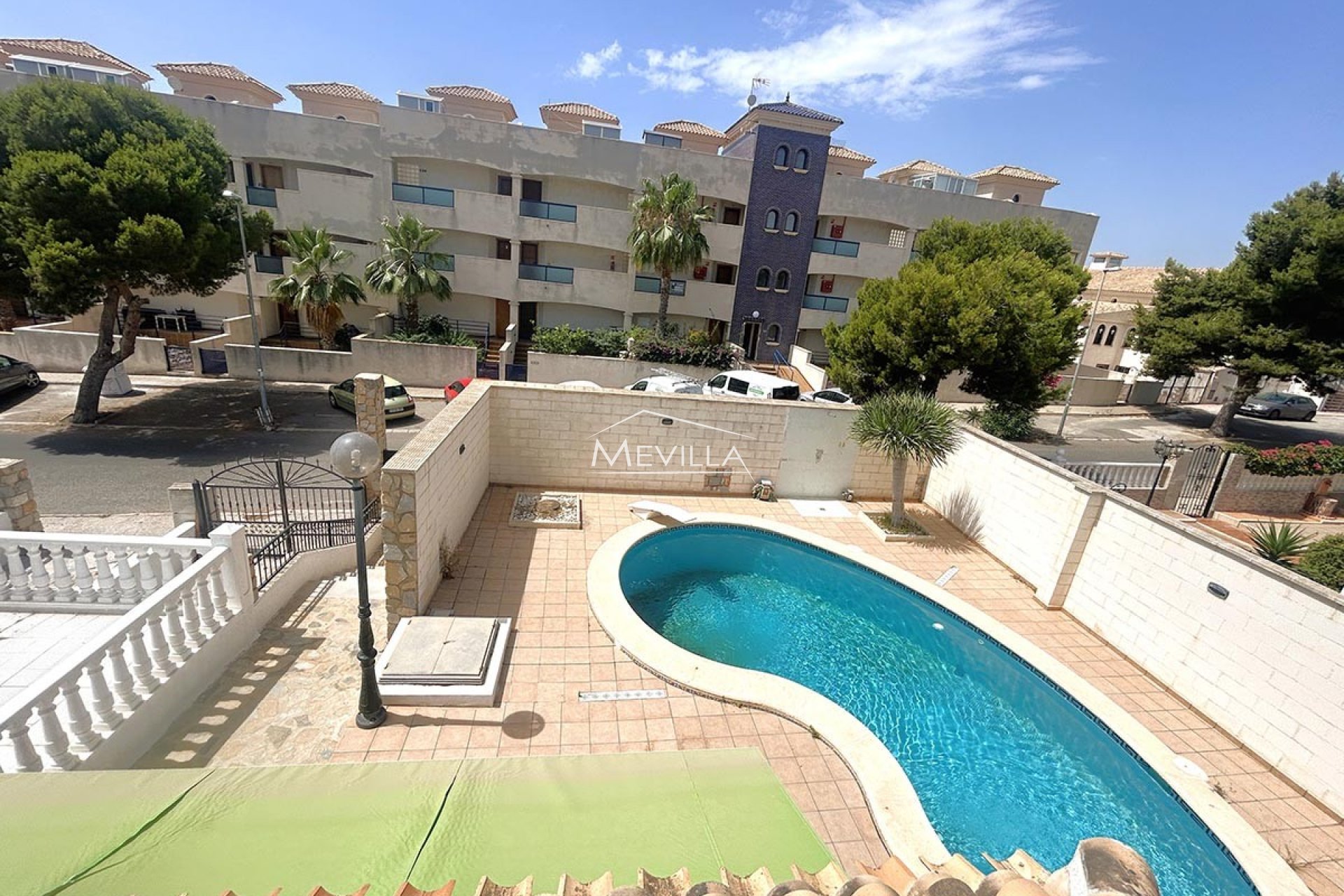 Reventes - Villa - Orihuela Costa - La Zenia