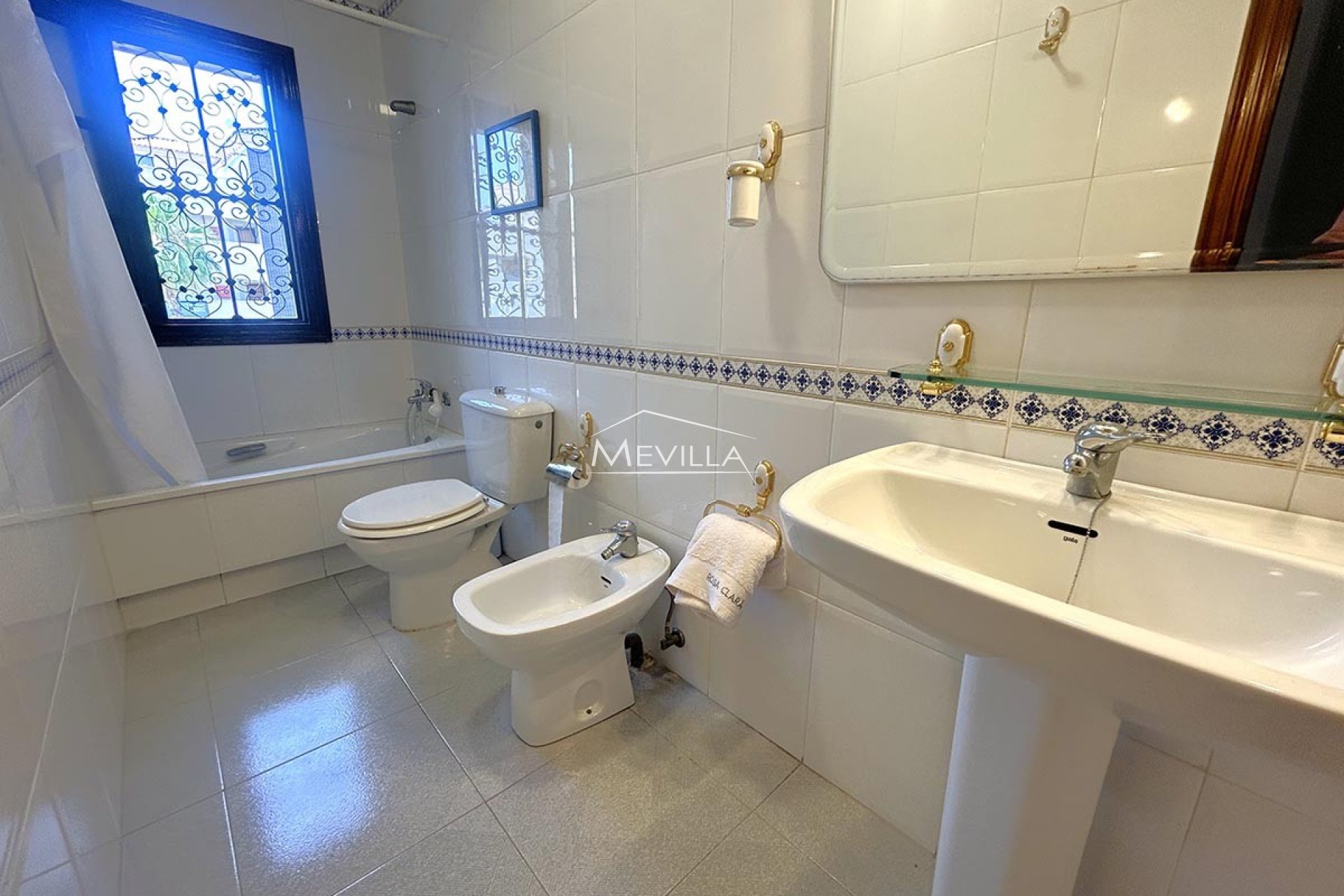 Reventes - Villa - Orihuela Costa - La Zenia