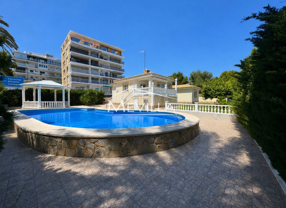 Reventes - Villa - Orihuela Costa - La Zenia