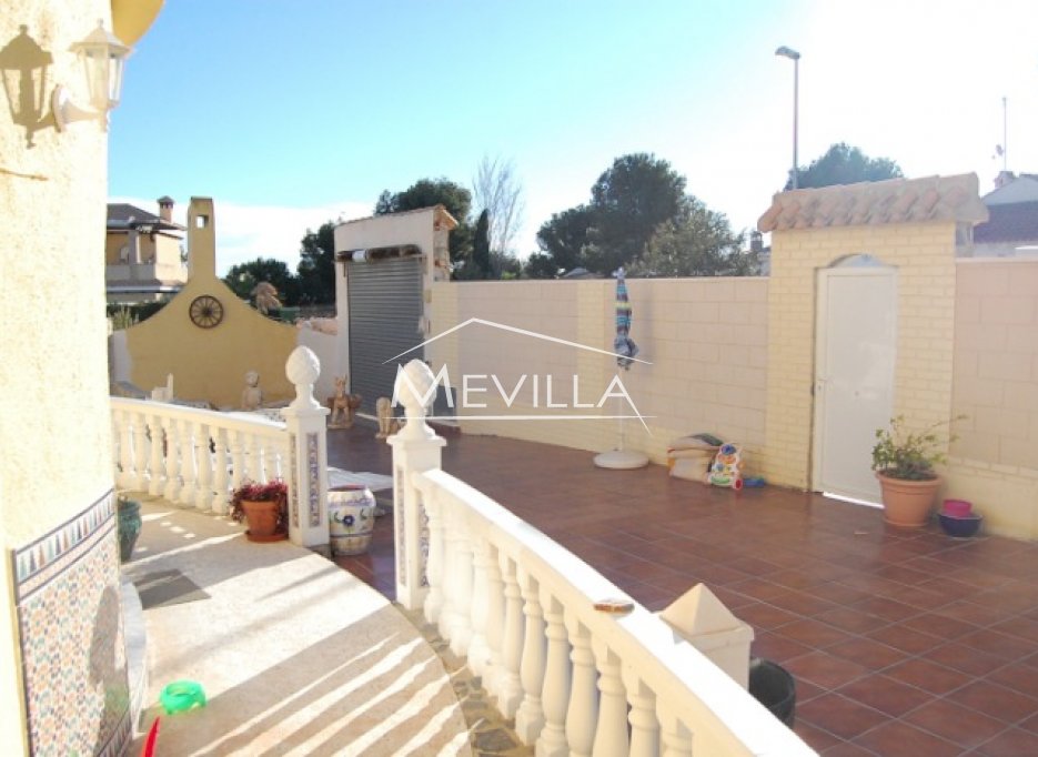 Reventes - Villa - Orihuela Costa - La Zenia
