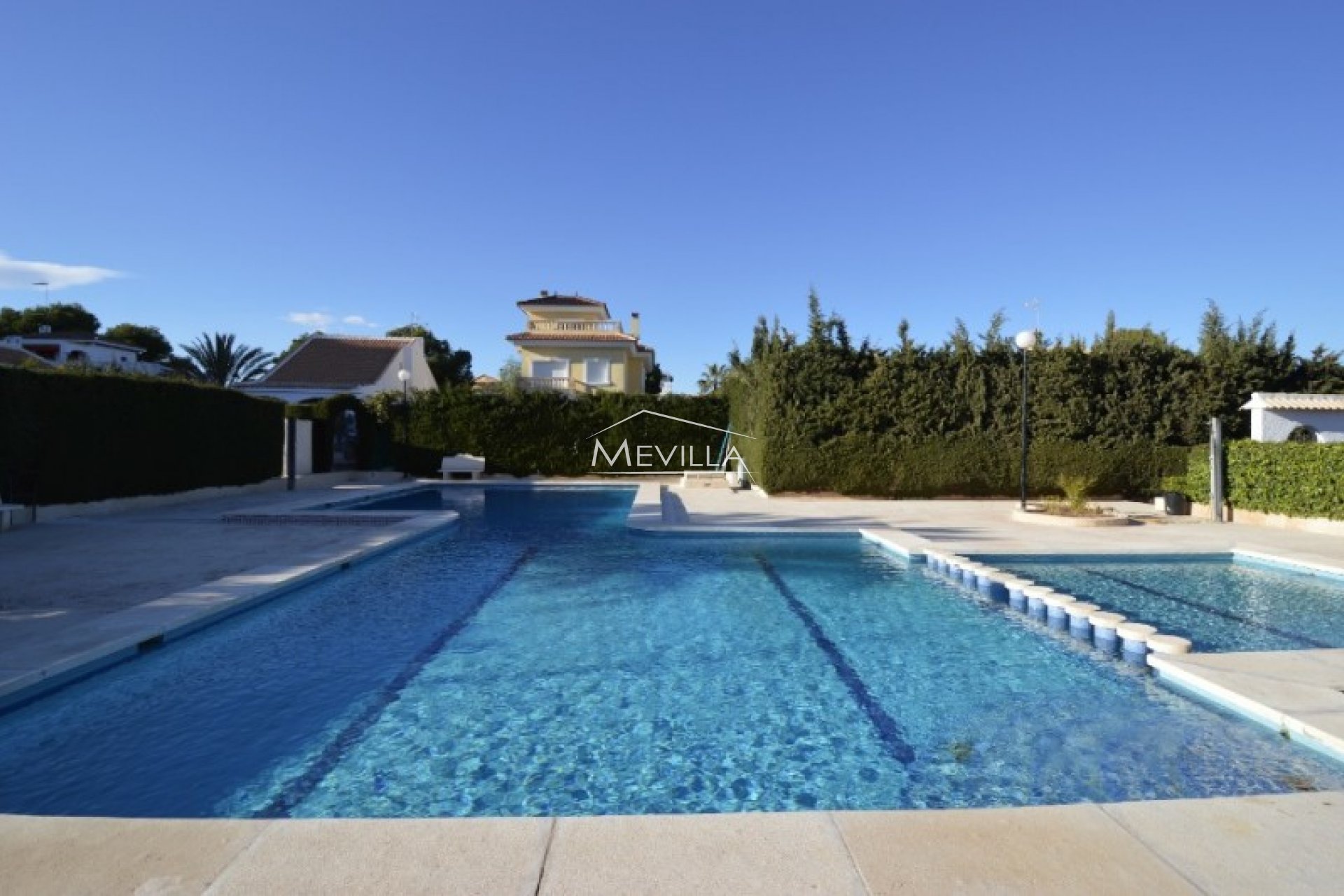 Reventes - Villa - Orihuela Costa - La Zenia