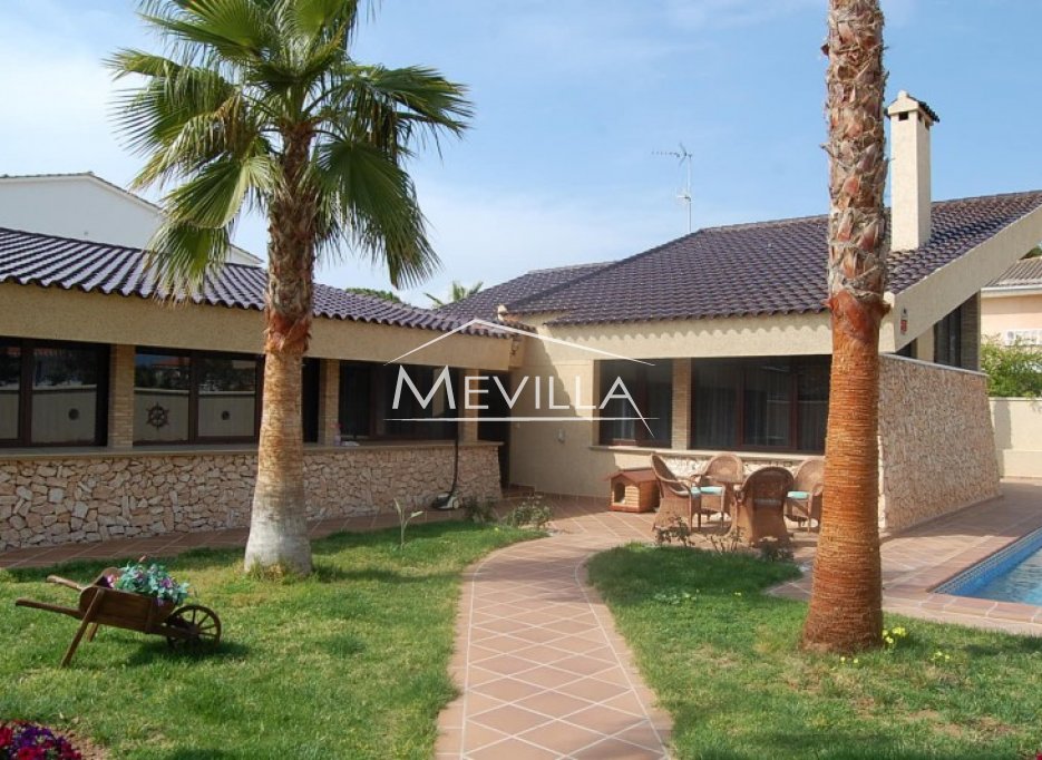 Reventes - Villa - Orihuela Costa - La Zenia