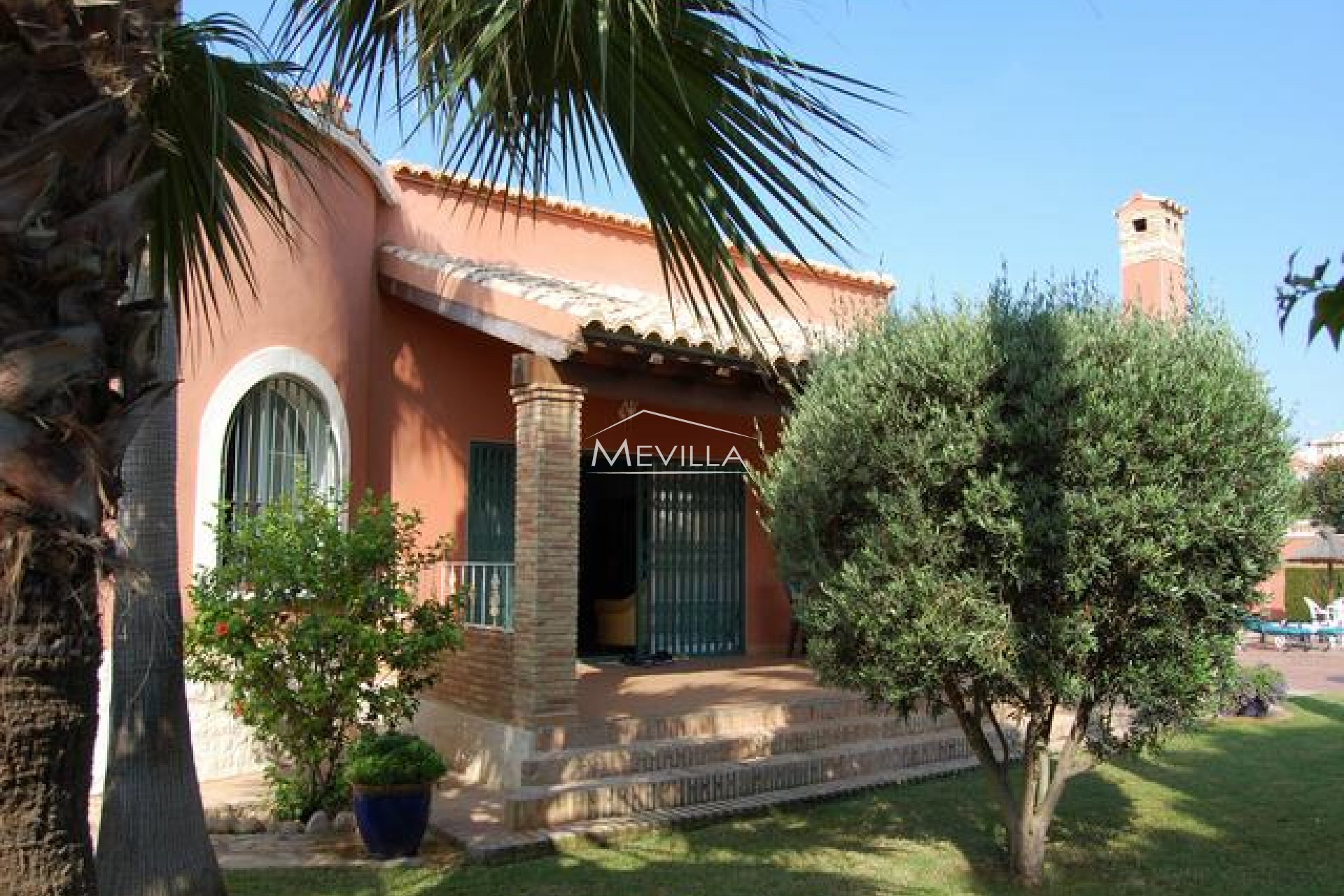 Reventes - Villa - Orihuela Costa - La Zenia
