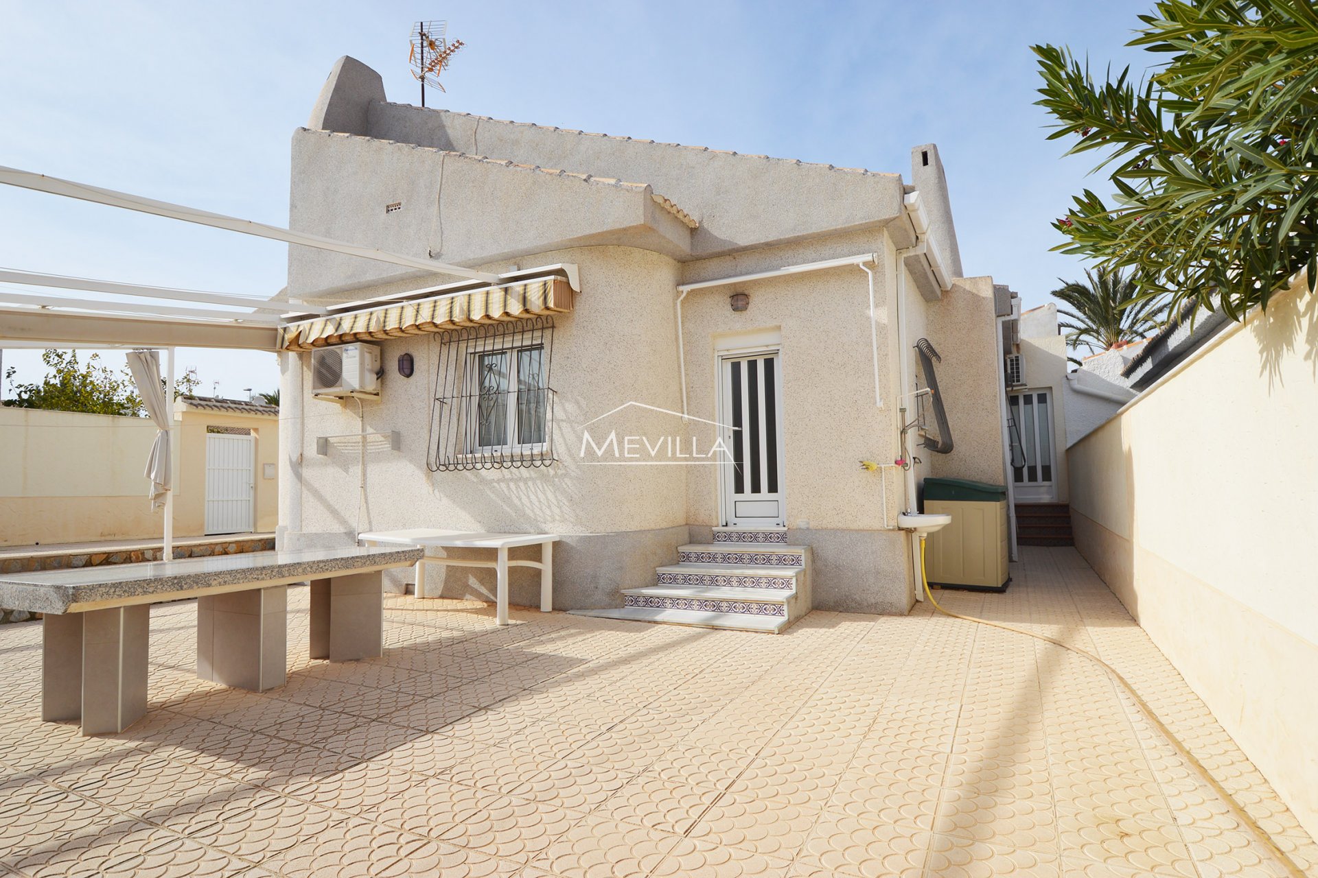 Reventes - Villa - Orihuela Costa - Mil Palmeras