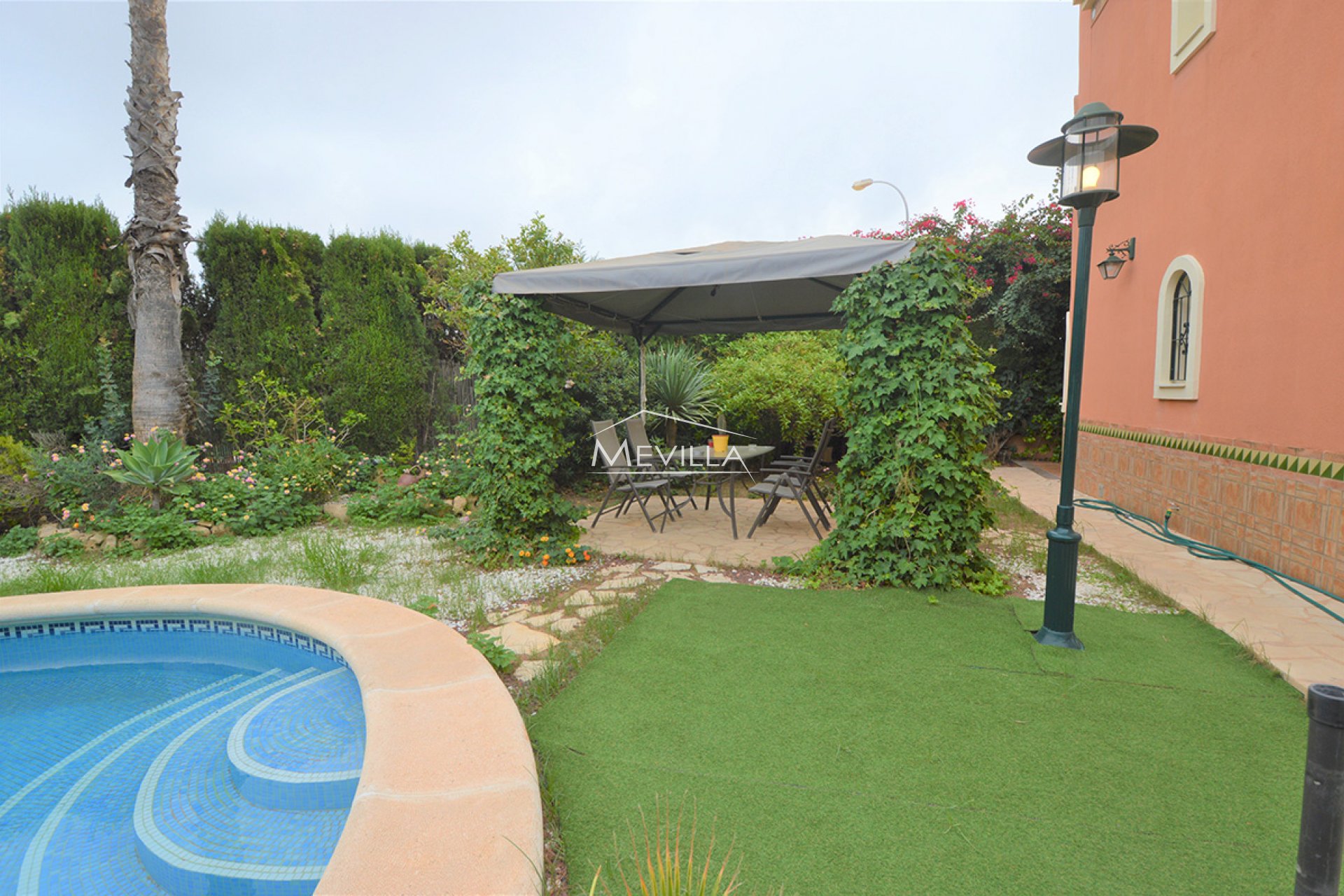 Reventes - Villa - Orihuela Costa - Playa Flamenca