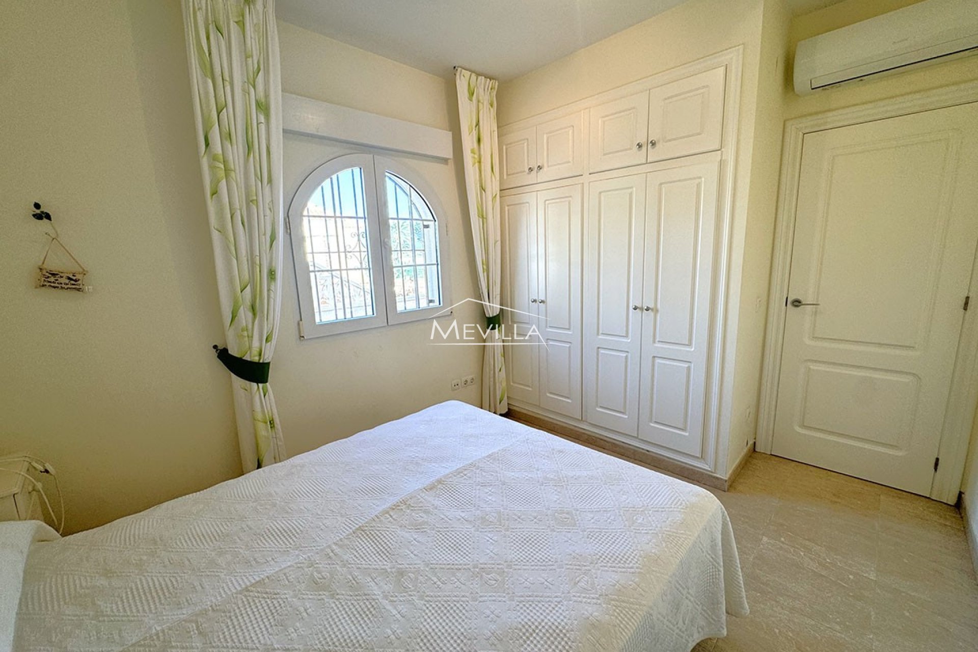 Reventes - Villa - Orihuela Costa - Playa Flamenca