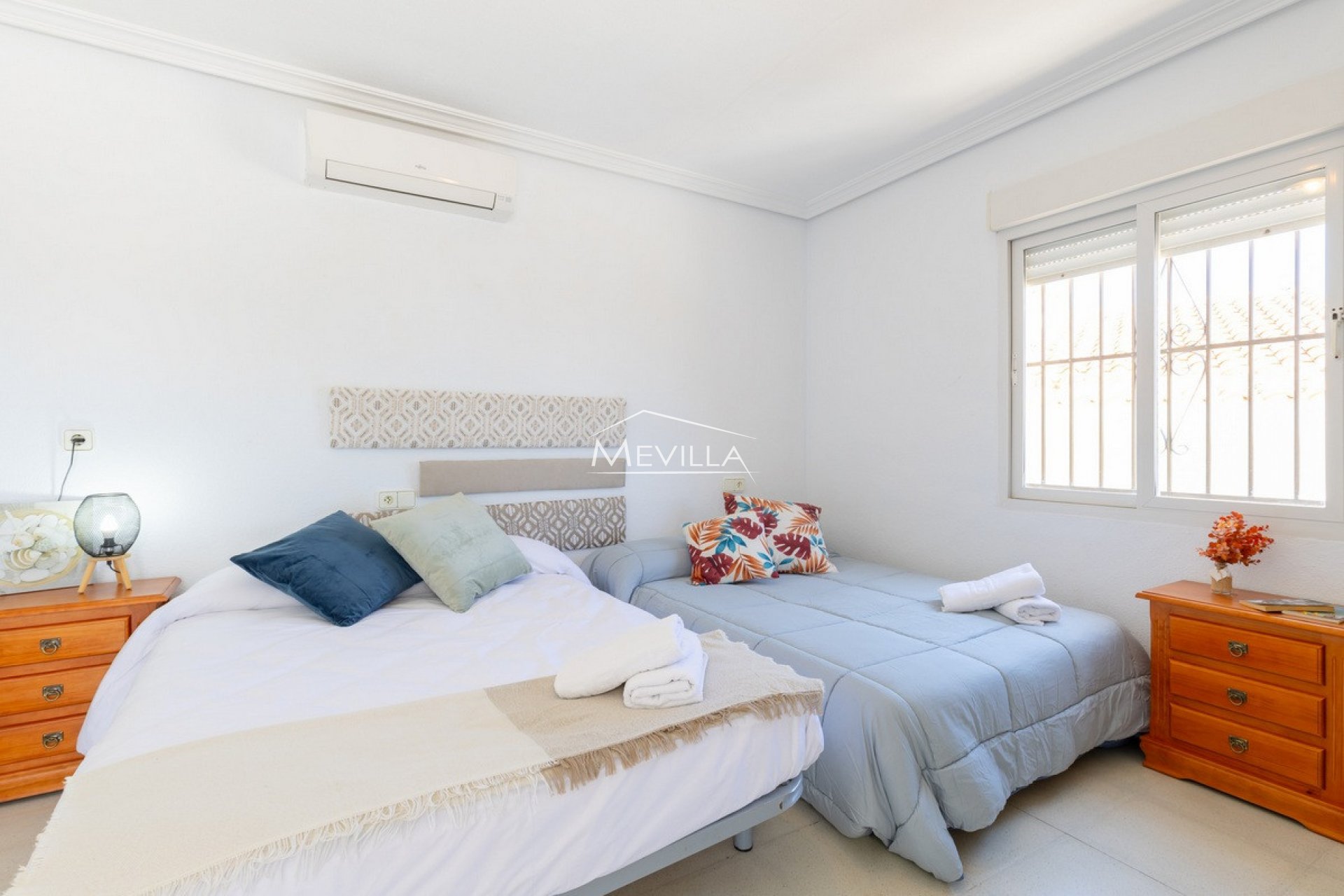 Reventes - Villa - Orihuela Costa - Playa Flamenca