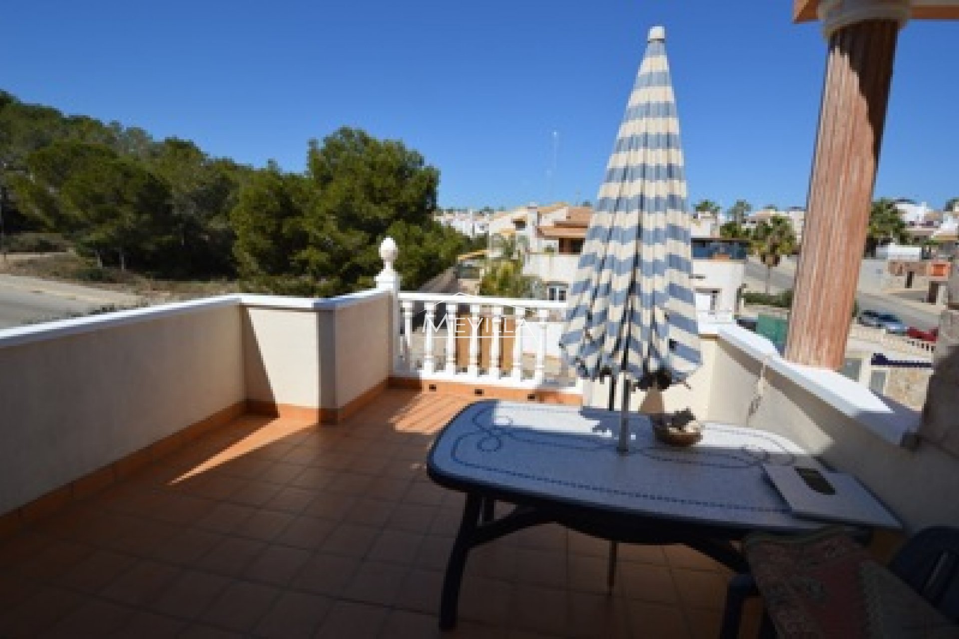 Reventes - Villa - Orihuela Costa - Villamartin