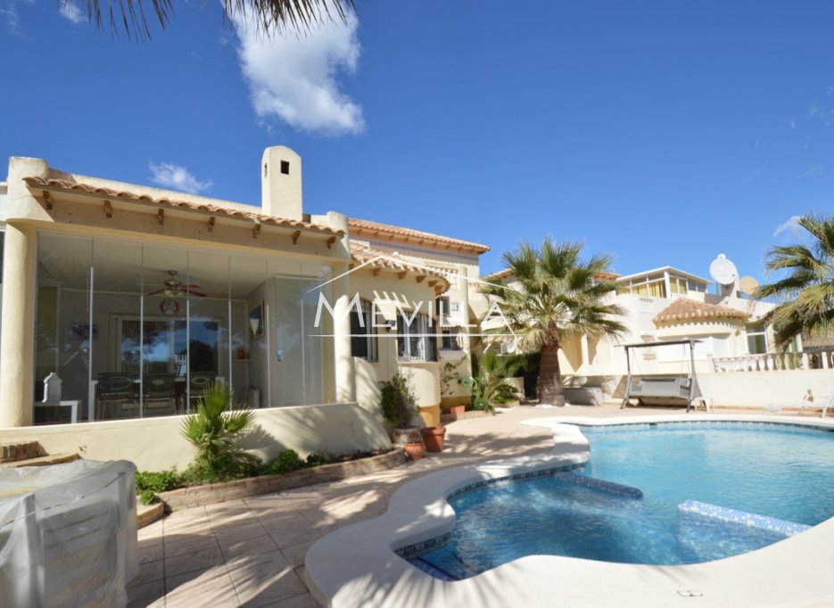 Reventes - Villa - Orihuela Costa - Villamartin