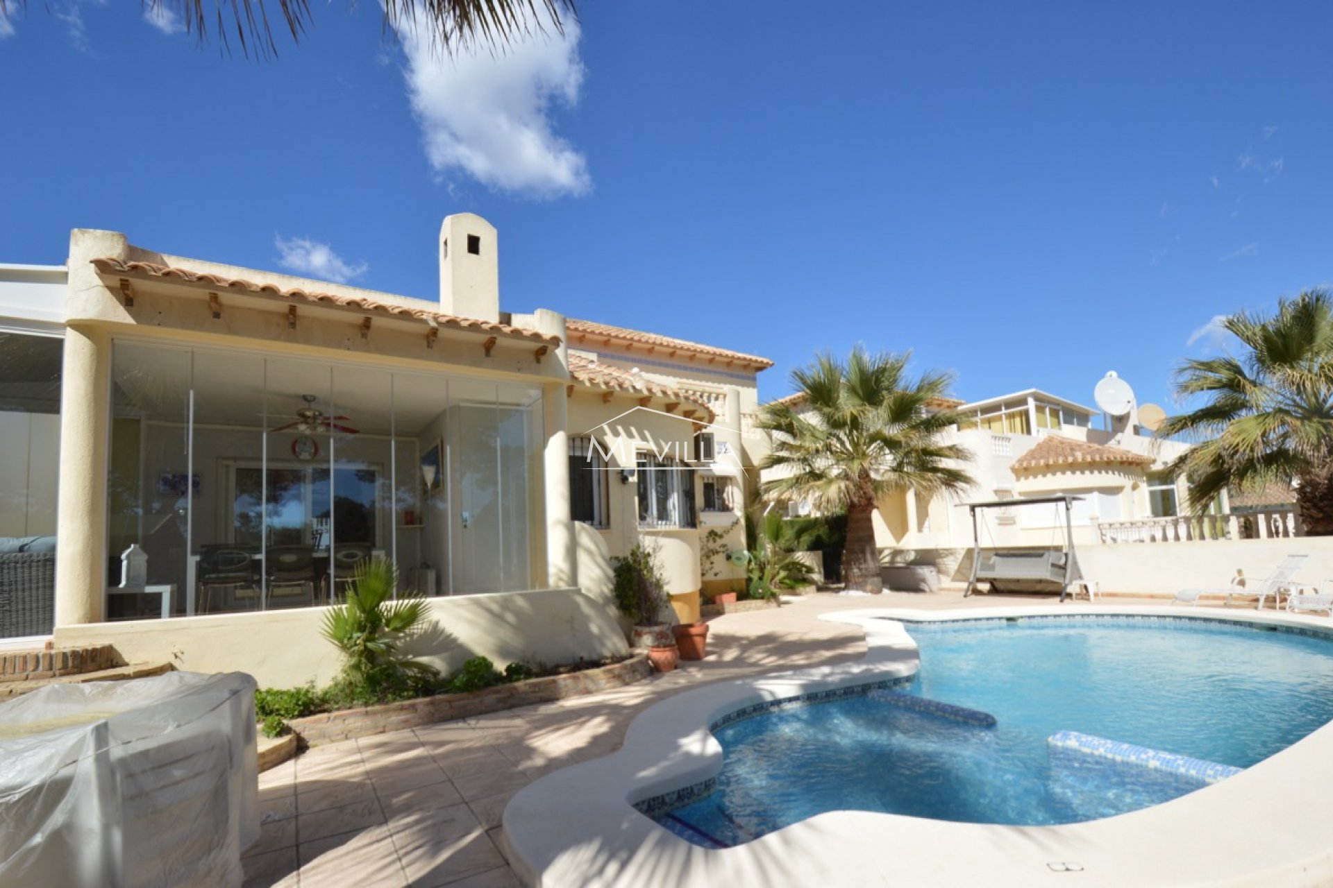 Reventes - Villa - Orihuela Costa - Villamartin