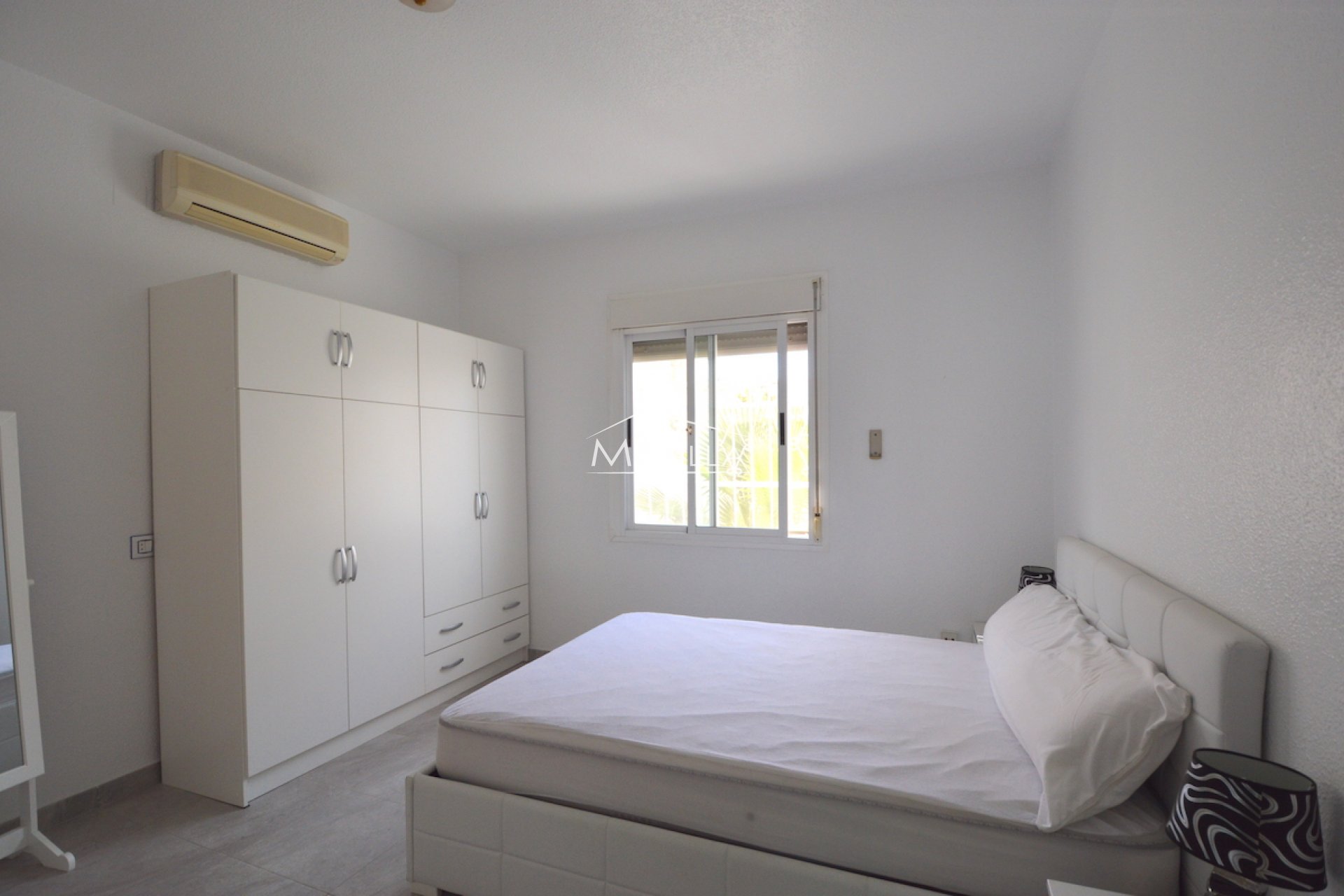 Reventes - Villa - Orihuela Costa - Villamartin