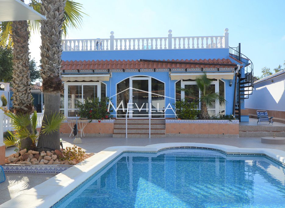 Reventes - Villa - Orihuela Costa - Villamartin