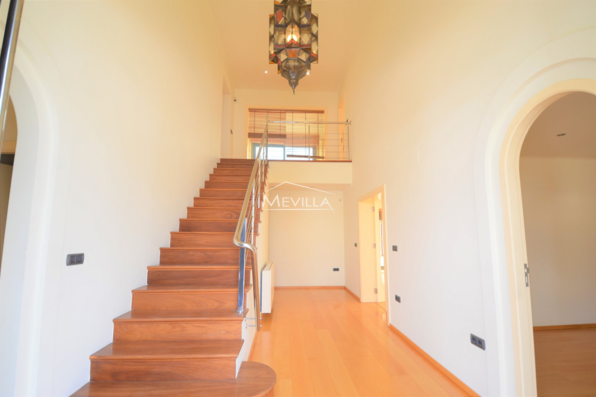 Reventes - Villa - Orihuela Costa - Villamartin