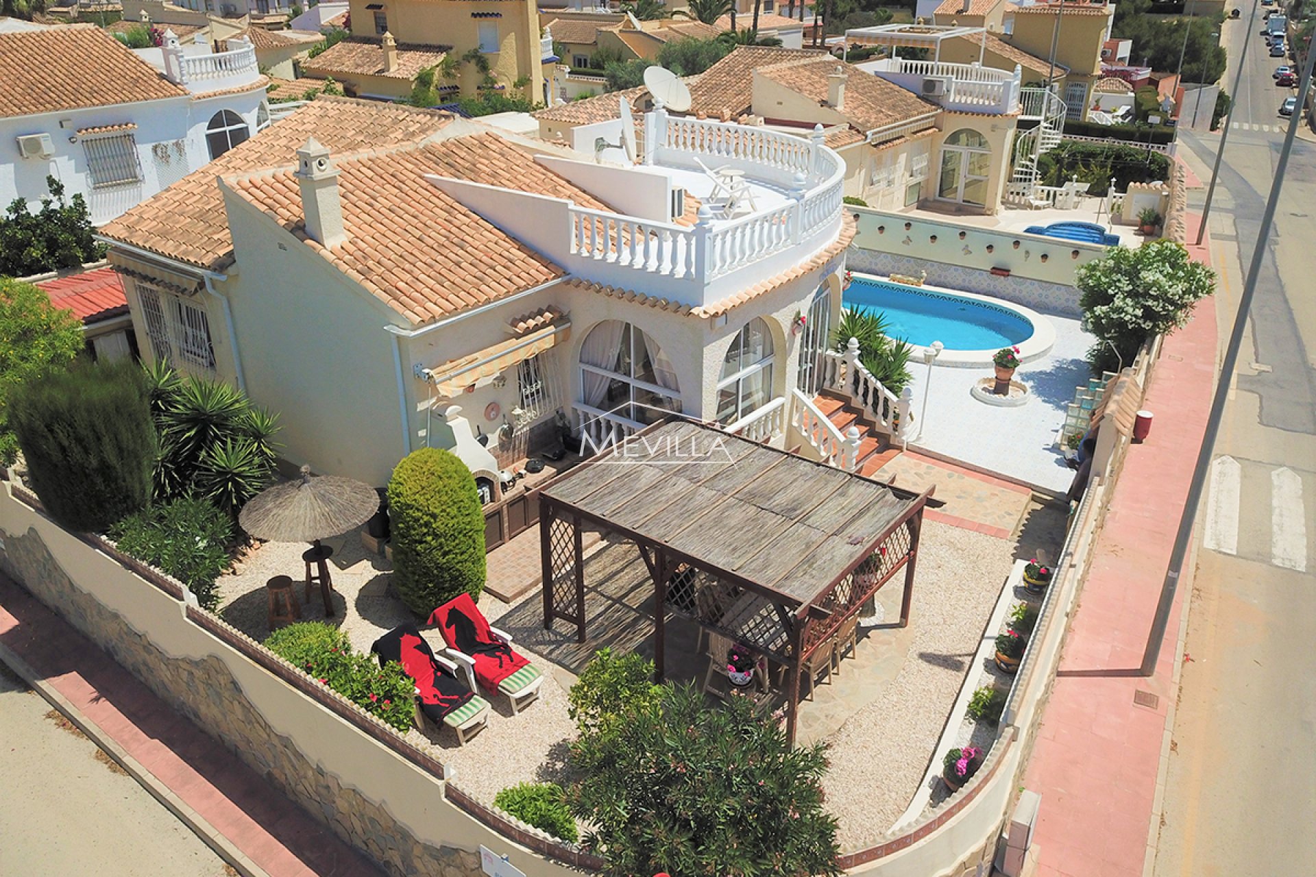 Reventes - Villa - Orihuela Costa - Villamartin