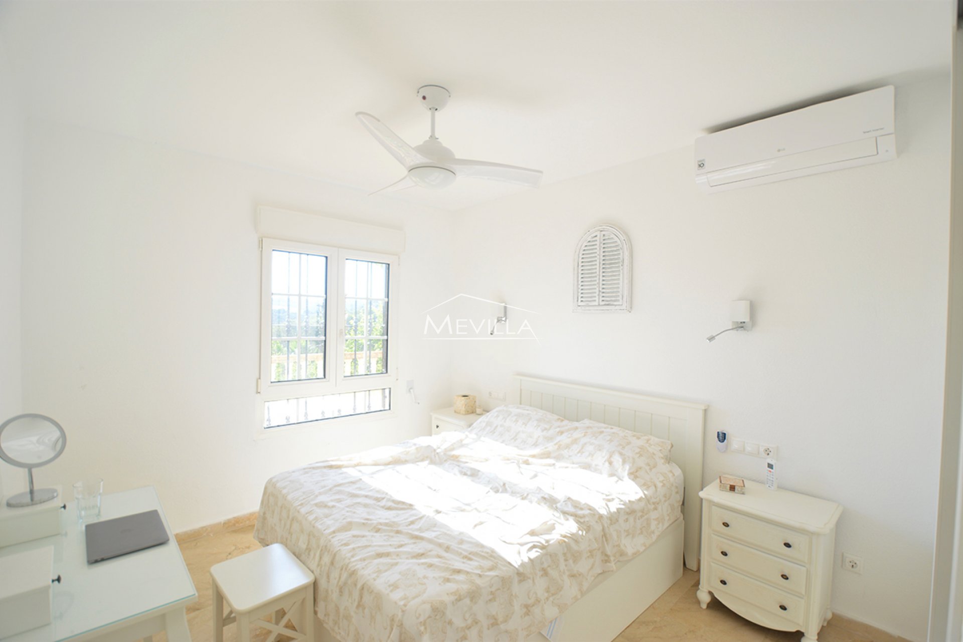 Reventes - Villa - Orihuela Costa - Villamartin