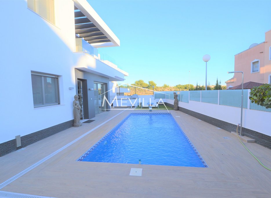 Reventes - Villa - Orihuela Costa - Villamartin