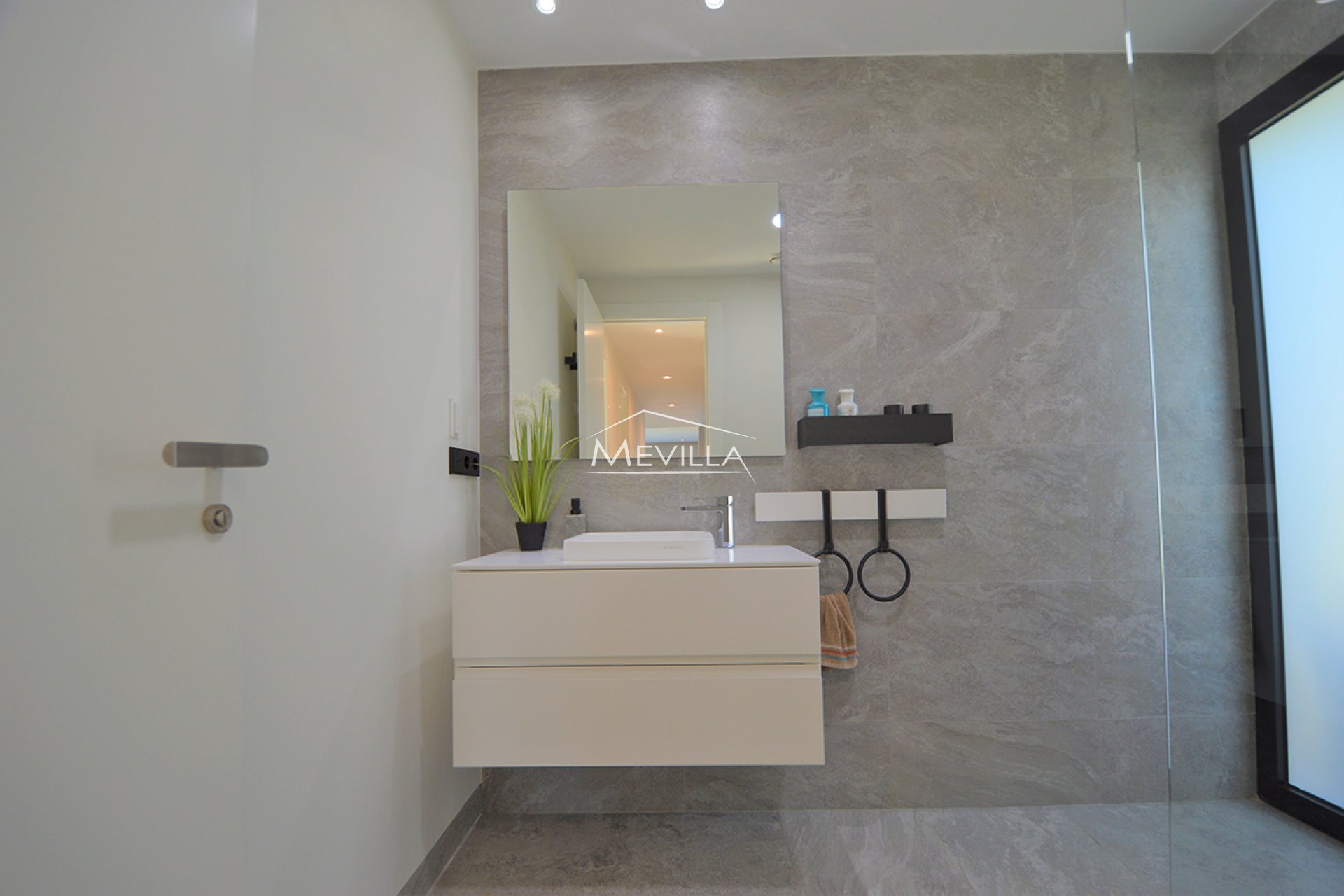 Reventes - Villa - Orihuela Costa - Villamartin