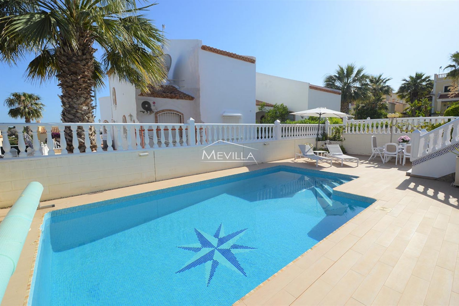 Reventes - Villa - Orihuela Costa - Villamartin