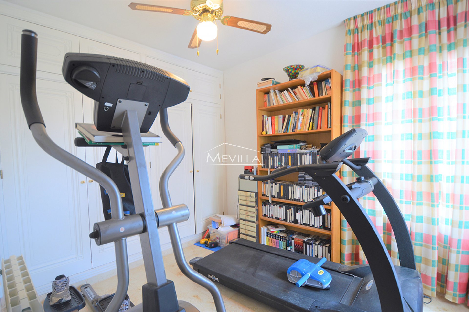 Reventes - Villa - Orihuela Costa - Villamartin