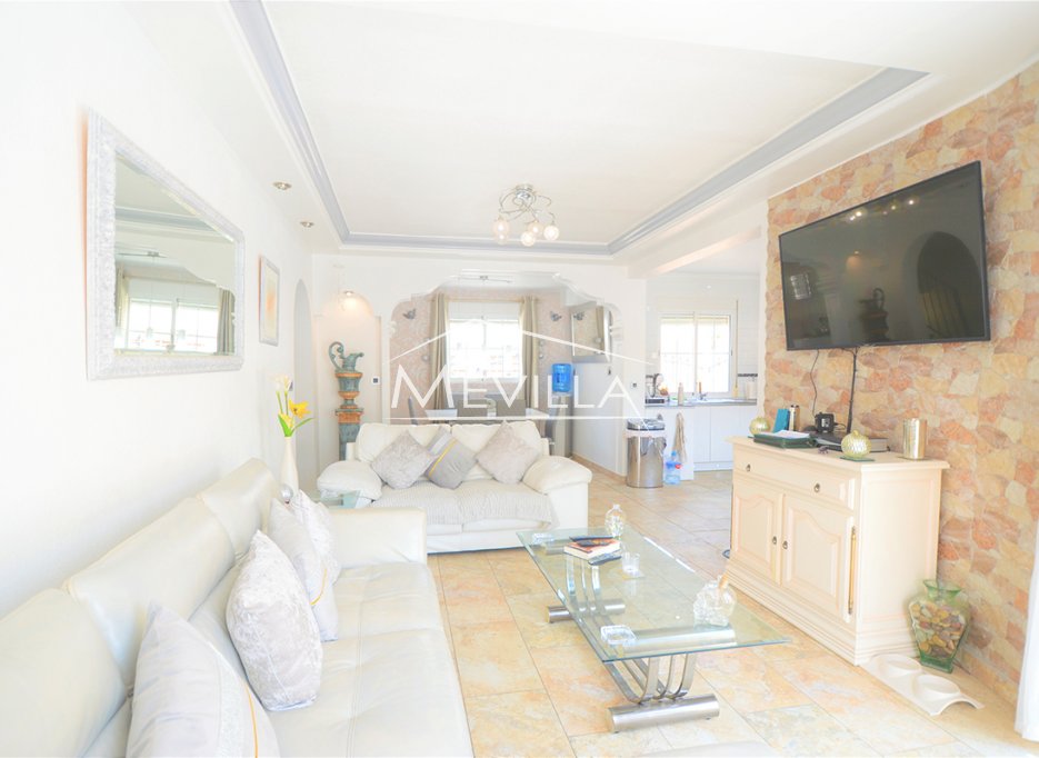 Reventes - Villa - Orihuela Costa - Villamartin